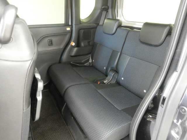 タント カスタムＲＳ　ナビ／ＴＶ　バックカメラ　両側パワスラ　ＩＳＴＯＰ　クリソナ　地デジフルセグ　オートミラー　ＥＴＣ付き　メモリーナビゲーション　運転席シートヒーター　ナビＴＶ　ＡＡＣ　ターボエンジン　ＬＥＤライト　サイドエアバッグ　オートライト　キーフリー（18枚目）