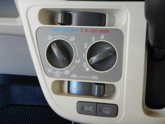 ムーヴ Ｌ　ＳＡＩＩＩ　キーレス　ＣＤステレオ　電格ミラー　ソナー　電動格納・電動ミラー　ＶＳＣ　　盗難防止　キーレスエントリーシステム　Ｗエアバッグ　ハイビームアシスト　エアコン　ＡＢＳ　パワーウィンドウ　衝突安全ボディ　エアバック（8枚目）