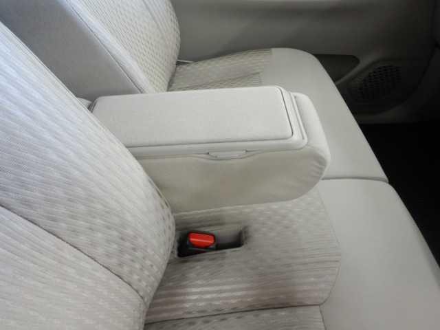 ムーヴ Ｌ　ＳＡＩＩＩ　キーレス　ＣＤステレオ　電格ミラー　ソナー　電動格納・電動ミラー　ＶＳＣ　　盗難防止　キーレスエントリーシステム　Ｗエアバッグ　ハイビームアシスト　エアコン　ＡＢＳ　パワーウィンドウ　衝突安全ボディ　エアバック（27枚目）