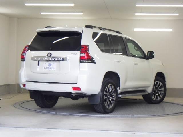 ランドクルーザープラド 2.8D-TB TZ-G サンルーフ 革 9インチナビ オートハイビーム エアシート 横滑り防止装置 LEDライト パノラミックビュー オートクルーズコントロール パワーウィンドウ 電動格納サードシート 電動シート 3列シート メモリーナビ 4WD ナビ(2枚目)