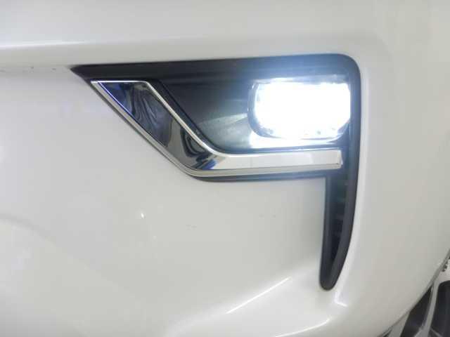 ランドクルーザープラド 2.8D-TB TZ-G サンルーフ 革 9インチナビ オートハイビーム エアシート 横滑り防止装置 LEDライト パノラミックビュー オートクルーズコントロール パワーウィンドウ 電動格納サードシート 電動シート 3列シート メモリーナビ 4WD ナビ(26枚目)