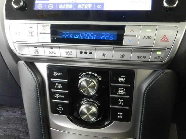 ランドクルーザープラド 2.8D-TB TZ-G サンルーフ 革 9インチナビ オートハイビーム エアシート 横滑り防止装置 LEDライト パノラミックビュー オートクルーズコントロール パワーウィンドウ 電動格納サードシート 電動シート 3列シート メモリーナビ 4WD ナビ(32枚目)