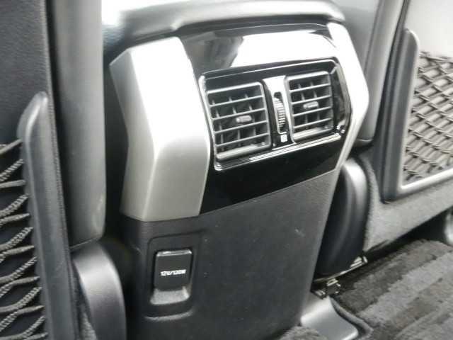 ランドクルーザープラド 2.8D-TB TZ-G サンルーフ 革 9インチナビ オートハイビーム エアシート 横滑り防止装置 LEDライト パノラミックビュー オートクルーズコントロール パワーウィンドウ 電動格納サードシート 電動シート 3列シート メモリーナビ 4WD ナビ(50枚目)