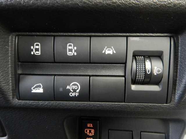 eKクロススペース G ナビ/フルセグTV バックカメラ 両側パワ-スライドドア ブレーキサポート TV 盗難防止装置 Rカメラ LED オートライト ETC 横滑り防止装置 メモリナビ 電動格納ミラー スマートキー アイドリングストップ Wエアバック キーフリーシステム(5枚目)