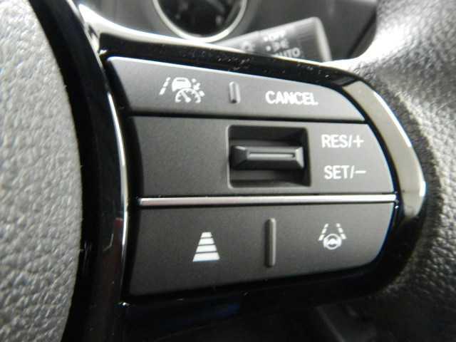 N-BOXカスタム N-BOX カスタム ホンダセンシング パワースライド パワースライドア USB接続 CMBS 電格ミラー オートエアコン スマートキ LED 盗難防止装置 クルコン バックカメラ パワーステアリング エアバッグ ESC パワーウインドウ オートライト(25枚目)