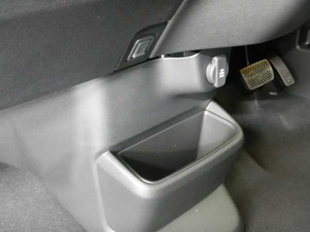 N-BOXカスタム N-BOX カスタム ホンダセンシング パワースライド パワースライドア USB接続 CMBS 電格ミラー オートエアコン スマートキ LED 盗難防止装置 クルコン バックカメラ パワーステアリング エアバッグ ESC パワーウインドウ オートライト(26枚目)