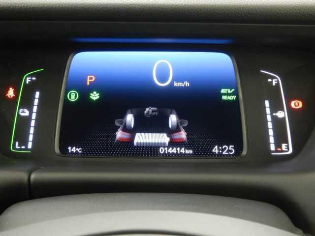 フィット １．５ｅ：ＨＥＶ　ホーム　全方位カメラ　ナビ／ＴＶ　前後誤発進抑制機能　マルチビュー　助手席エアバッグ　運転席エアバッグ　衝突安全ボディ　電格ミラー　ＬＥＤライト　ＵＳＢ接続　バックカメラ　ＡＢＳ　オートクルーズコントロール　フルセグＴＶ　スマートキー（13枚目）