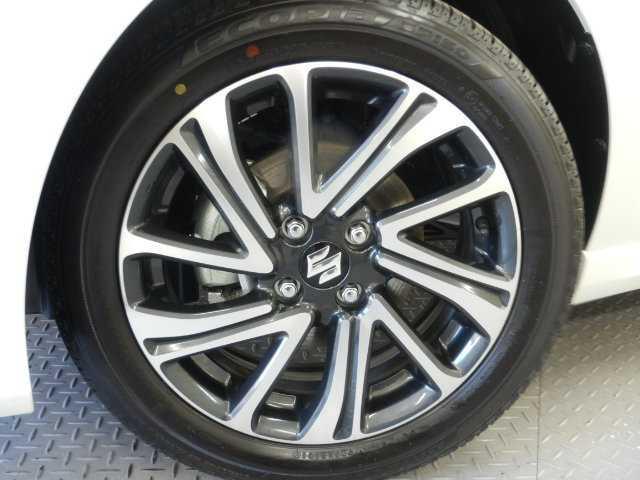 スイフト １．２ハイブリッドＲＳ　全方位カメラ　８インチナビ／ＴＶ　ナビ・ＴＶ　地デジＴＶ　Ｒカメラ　電格ミラー　全方位カメラ　ＬＥＤ　エアコン　パワーステアリング　シートヒータ　オートクルーズ　ＥＴＣ　横滑り防止装置　衝突安全ボディ　盗難防止システム　Ｗエアバッグ（15枚目）