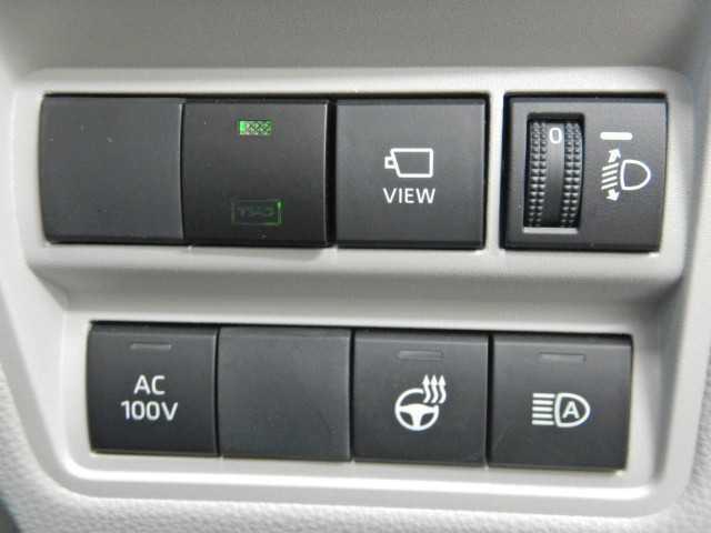 ヤリス １．５ハイブリッドＺ　全方位カメラ　ナビ／ＴＶ　ＵＳＢポート　ＰＣＳ　電格ミラー　地デジ　シートヒータ　Ｂカメラ　ＬＥＤランプ　スマキー　ＥＴＣ付き　ナビＴＶ　ＶＳＣ　パワステ　クルコン　オートライト　キーフリー　ＡＢＳ　イモビ　エアコン　全周囲Ｍ（6枚目）