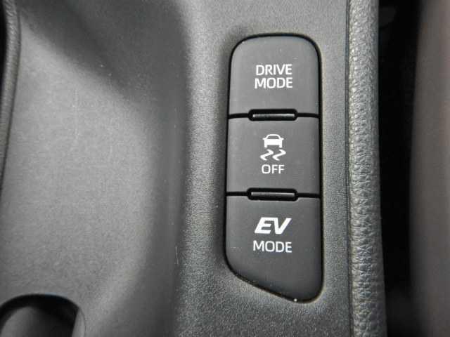 ヤリス １．５ハイブリッドＺ　全方位カメラ　ナビ／ＴＶ　ＵＳＢポート　ＰＣＳ　電格ミラー　地デジ　シートヒータ　Ｂカメラ　ＬＥＤランプ　スマキー　ＥＴＣ付き　ナビＴＶ　ＶＳＣ　パワステ　クルコン　オートライト　キーフリー　ＡＢＳ　イモビ　エアコン　全周囲Ｍ（10枚目）