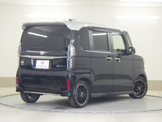 Ｎ－ＢＯＸカスタム カスタム　Ｌターボ　コーディネートスタイル　両側パワスラ　電動格納ミラー　クルコン　ＬＥＤ　Ａライト　横滑防止装置　カーテンエアバッグ　コーナーセンサー　Ｗエアバッグ　キーフリーシステム　スマートキー　運転席エアバック　アイドリンクストップ　ターボモデル（2枚目）