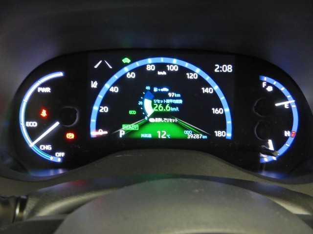 ヤリスクロス １．５ハイブリッドＺ　セーフティセンス　ディスプレイオーディ　電格ドアミラー　インテリジェントキー　シ－トヒ－タ－　衝突安全ボディ　ＵＳＢ　オートマチックハイビーム　ＬＥＤライト　１オ－ナ－　リアカメラ　クルーズコントロール　横滑り防止システム　電動シ－ト（13枚目）