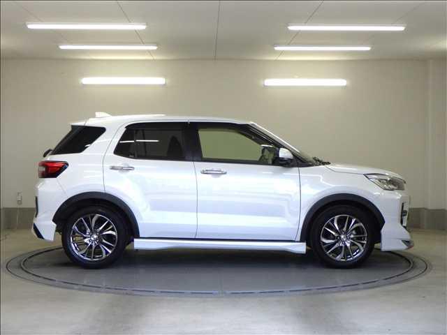 ライズ １．０Ｚ　モデリスタエアロ　全方位カメラ　９インチナビ／ＴＶ　ＳＤナビゲーション　コーナーセンサ　電動格納ミラー　誤発進抑制機能　エアコン　エアロ　シートヒータ　衝突安全ボディ　スマートキー＆プッシュスタート　ＵＳＢポート　ＶＳＡ　盗難防止装置　ワンセグ　ＡＢＳ（19枚目）