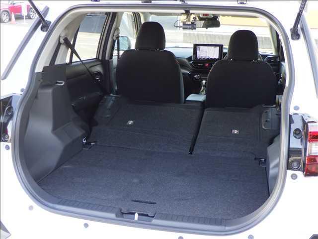 ライズ １．０Ｚ　モデリスタエアロ　全方位カメラ　９インチナビ／ＴＶ　ＳＤナビゲーション　コーナーセンサ　電動格納ミラー　誤発進抑制機能　エアコン　エアロ　シートヒータ　衝突安全ボディ　スマートキー＆プッシュスタート　ＵＳＢポート　ＶＳＡ　盗難防止装置　ワンセグ　ＡＢＳ（24枚目）