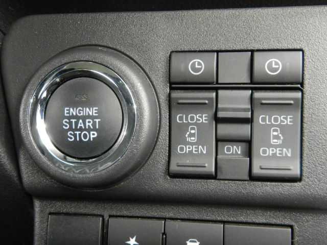 アトレー ＲＳ　スマートアシスト　ディスプレイオーディオ／ＴＶ　電格ドアミラー　後カメラ　衝突軽減ブレーキシステム　コーナーソナー　ＵＳＢ入力　助手席エアバック　ＴＶ　スマキー　Ａストップ　ＥＳＣ　フルセグテレビ　前席パワーウィンドウ　運転席エアバック　キーフリー（5枚目）