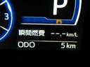 １．０カスタムＧ　全方位カメラ　９インチディスプレイ　ナビ　アイドリング　両側電動ＳＤ　電動格納式ドアミラー　ＬＥＤヘット　コーナーソナー　バックビューモニター　シートヒータ　衝突回避ブレーキ　ＵＳＢ　Ａライト　ＴＶ　地デジ　スマートキー　衝突安全ボディ　ＰＷ（32枚目）