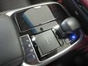 ＬＳ５００ｈ　エグゼクティブ　４ＷＤ　サンルーフ／リアエンタ　コーナーセンサ　衝突軽減ブレーキ　Ｐトランク　本革　電動シート　ＥＴＣ　ＬＥＤ　サンルーフ　フルセグＴＶ　バックカメラ　オートクルーズコントロール　シートヒーター　オートマチックハイビーム　４ＷＤ（9枚目）