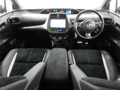 プリウスＰＨＶ １．８Ｓ　ＧＲスポーツ　純正９インチナビ　ＴＶ　バックカメラ 1101323A20250221D005 3