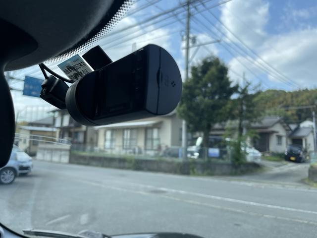 ＭＩＮＩ クーパーＳ　ターボ　ＭＩＮＩＬＩＴＥ１６インチ　ドライブレコーダー　アルミホイール　ＨＩＤ　キーレスエントリー　ＡＴ　盗難防止システム　記録簿　ＡＢＳ　ＣＤ　エアコン　パワーステアリング（5枚目）