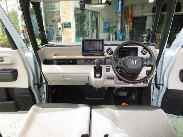 Ｎ－ＢＯＸ ファッションスタイル　禁煙車／衝突軽減ブレーキ／左右電動スライドドア／純正ナビ／フルセグテレビ／バックモニター／ブルートゥース接続／前後ドライブレコーダー／ＥＴＣ／クルーズコントロール／ステアリングスイッチ（9枚目）