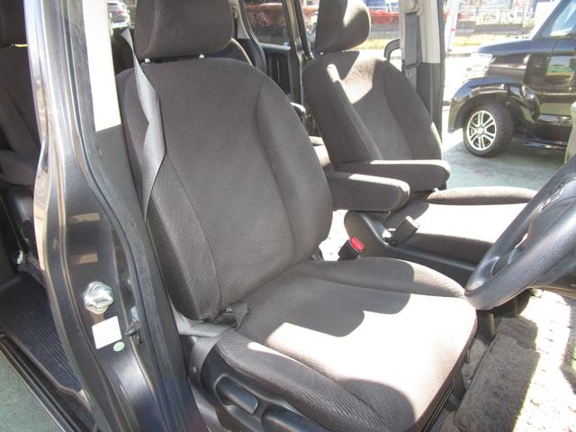 フリード Ｇ　ジャストセレクション　禁煙車／６人乗り／左電動スライドドア／バックカメラ／純正ナビ／フルセグテレビ／ＤＶＤビデオ／ＣＤ／ブルートゥース接続／ＥＴＣ／社外アルミ／ＨＩＤヘッドライト／スマートキー２本（18枚目）