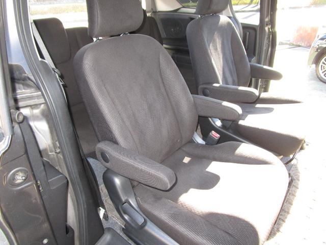 フリード Ｇ　ジャストセレクション　禁煙車／６人乗り／左電動スライドドア／バックカメラ／純正ナビ／フルセグテレビ／ＤＶＤビデオ／ＣＤ／ブルートゥース接続／ＥＴＣ／社外アルミ／ＨＩＤヘッドライト／スマートキー２本（19枚目）