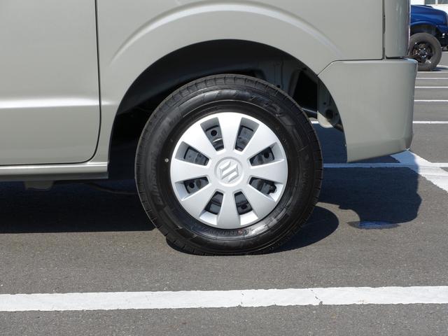 エブリイ ＪＯＩＮ６型　パートタイム４ＷＤ　５ＭＴ　軽量衝撃吸収ボディ　歩行者傷害軽減ボディー・頭部衝撃軽減構造インテリア（前席）・運転席・助手席ＳＲＳエアバッグ・頚部衝撃緩和フロントシート・デュアルカメラブレーキサポート・誤発進抑制機能・車線逸脱警報機能（15枚目）