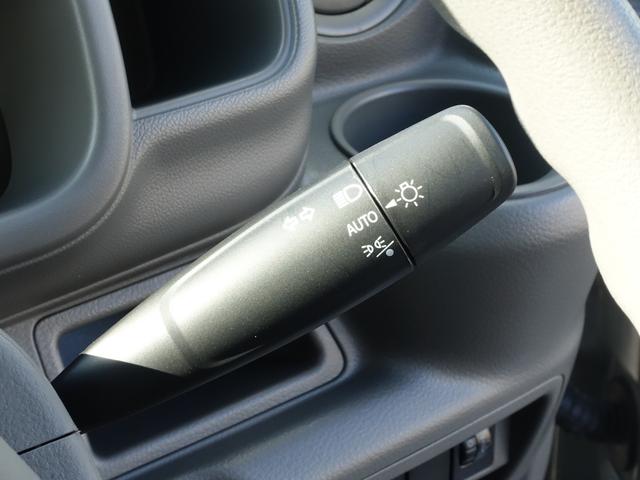 エブリイ ＪＯＩＮ６型　パートタイム４ＷＤ　５ＭＴ　軽量衝撃吸収ボディ　歩行者傷害軽減ボディー・頭部衝撃軽減構造インテリア（前席）・運転席・助手席ＳＲＳエアバッグ・頚部衝撃緩和フロントシート・デュアルカメラブレーキサポート・誤発進抑制機能・車線逸脱警報機能（40枚目）