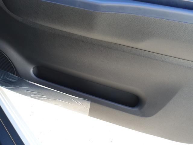 アルト ＨＹＢＲＩＤ　Ｘ　２型　ＦＦ　ＣＶＴ　衝突安全ボディ　運転席／助手席エアバッグ・サイドエアバッグ・サイドインパクトバー・盗難防止装置・カーテンエアバッグ・横滑り防止装置・衝突防止装置・衝突軽減装置・ヒルスタートアシスト・クリアランスソナー・スマートキー（46枚目）