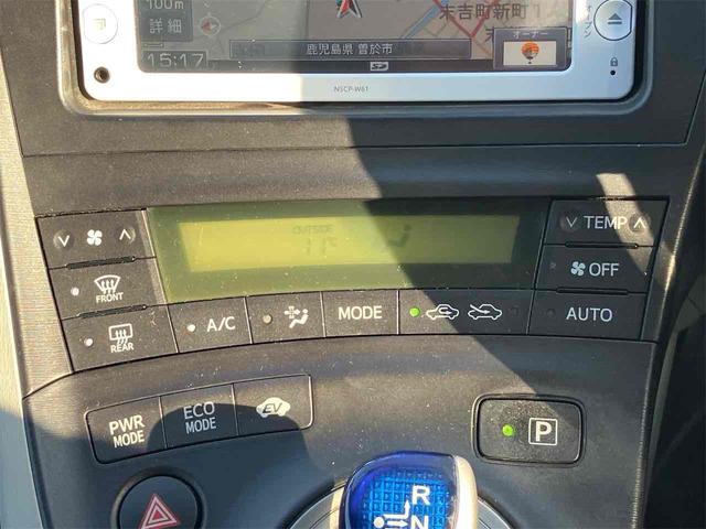 プリウス S LEDエディション ETC ナビ TV アルミホイール LEDヘッドランプ ヘッドライトウォッシャー スマートキー 電動格納ミラー CVT 盗難防止システム 衝突安全ボディ ABS ESC CD エアコン(10枚目)