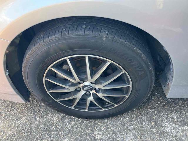 プリウス S LEDエディション ETC ナビ TV アルミホイール LEDヘッドランプ ヘッドライトウォッシャー スマートキー 電動格納ミラー CVT 盗難防止システム 衝突安全ボディ ABS ESC CD エアコン(20枚目)