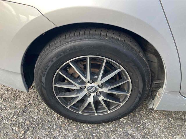 プリウス S LEDエディション ETC ナビ TV アルミホイール LEDヘッドランプ ヘッドライトウォッシャー スマートキー 電動格納ミラー CVT 盗難防止システム 衝突安全ボディ ABS ESC CD エアコン(33枚目)