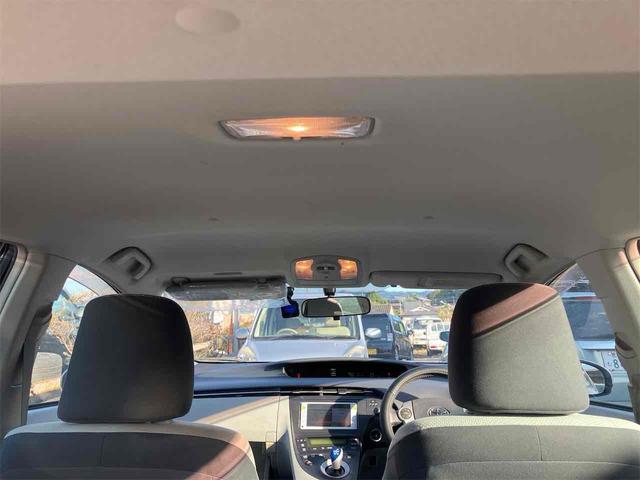 プリウス S LEDエディション ETC ナビ TV アルミホイール LEDヘッドランプ ヘッドライトウォッシャー スマートキー 電動格納ミラー CVT 盗難防止システム 衝突安全ボディ ABS ESC CD エアコン(39枚目)