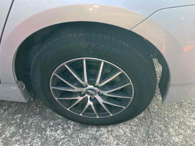 プリウス S LEDエディション ETC ナビ TV アルミホイール LEDヘッドランプ ヘッドライトウォッシャー スマートキー 電動格納ミラー CVT 盗難防止システム 衝突安全ボディ ABS ESC CD エアコン(40枚目)