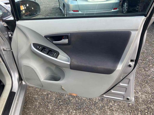 プリウス S LEDエディション ETC ナビ TV アルミホイール LEDヘッドランプ ヘッドライトウォッシャー スマートキー 電動格納ミラー CVT 盗難防止システム 衝突安全ボディ ABS ESC CD エアコン(52枚目)