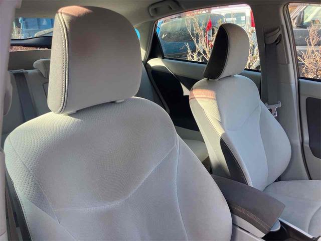 プリウス S LEDエディション ETC ナビ TV アルミホイール LEDヘッドランプ ヘッドライトウォッシャー スマートキー 電動格納ミラー CVT 盗難防止システム 衝突安全ボディ ABS ESC CD エアコン(55枚目)