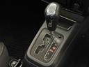 必ず使用するシフトレバー。確りと確認したいですね。