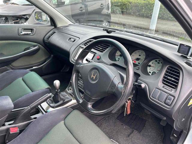 アコード ユーロR ETC ナビ TV アルミホイール HID MT キーレスエントリー CD USB 衝突安全ボディ ABS エアコン パワーステアリング パワーウィンドウ(36枚目)