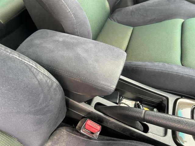 アコード ユーロR ETC ナビ TV アルミホイール HID MT キーレスエントリー CD USB 衝突安全ボディ ABS エアコン パワーステアリング パワーウィンドウ(38枚目)