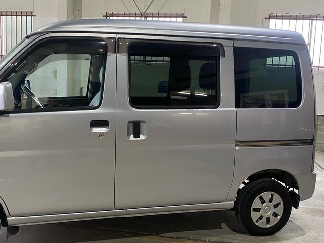 ハイゼットカーゴ クルーズ　フォグランプ　電動格納ミラー　パワーウィンドウ　ＣＤ　ラジオ　シートカバー　分割シート　フルフラットシート　ハイルーフ（9枚目）