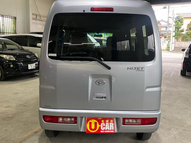 ハイゼットカーゴ クルーズ　フォグランプ　電動格納ミラー　パワーウィンドウ　ＣＤ　ラジオ　シートカバー　分割シート　フルフラットシート　ハイルーフ（12枚目）