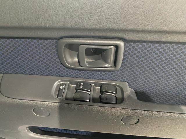 ハイゼットカーゴ クルーズ　フォグランプ　電動格納ミラー　パワーウィンドウ　ＣＤ　ラジオ　シートカバー　分割シート　フルフラットシート　ハイルーフ（19枚目）