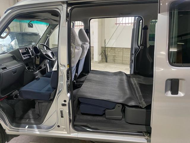 ハイゼットカーゴ クルーズ　フォグランプ　電動格納ミラー　パワーウィンドウ　ＣＤ　ラジオ　シートカバー　分割シート　フルフラットシート　ハイルーフ（33枚目）