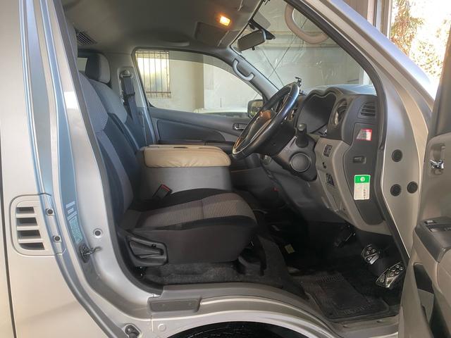 ＮＶ３５０キャラバンバン 　ＴＶ　ナビ　Ｂｌｕｅｔｏｏｔｈ　バックカメラ　フリップダウンモニター　ＥＴＣ　電動格納ミラー（14枚目）