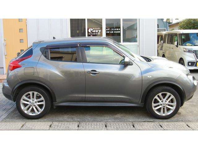 ジューク １５ＲＸ　本革巻きステアリング　インテリジェントキー　バックカメラ　地デジナビ　アルミホイール　ＡＢＳ　フルオートエアコン　パワーステアリング　パワーウィンドウ（2枚目）