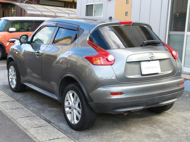 ジューク １５ＲＸ　本革巻きステアリング　インテリジェントキー　バックカメラ　地デジナビ　アルミホイール　ＡＢＳ　フルオートエアコン　パワーステアリング　パワーウィンドウ（9枚目）