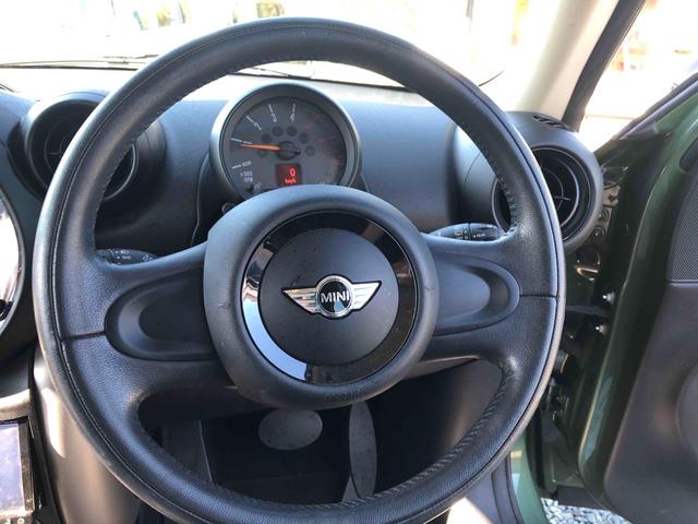 ＭＩＮＩ クーパーＤ　クロスオーバー　オール４　４ＷＤ　バックカメラ　ナビ　アルミホイール　キーレスエントリー　ＡＴ　盗難防止システム　電動リアゲート　ＡＢＳ　エアコン　パワーステアリング　パワーウィンドウ（3枚目）