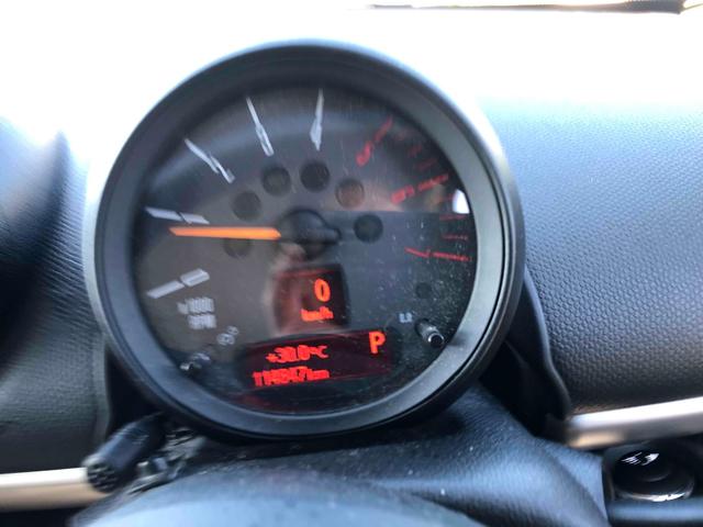 ＭＩＮＩ クーパーＤ　クロスオーバー　オール４　４ＷＤ　バックカメラ　ナビ　アルミホイール　キーレスエントリー　ＡＴ　盗難防止システム　電動リアゲート　ＡＢＳ　エアコン　パワーステアリング　パワーウィンドウ（4枚目）