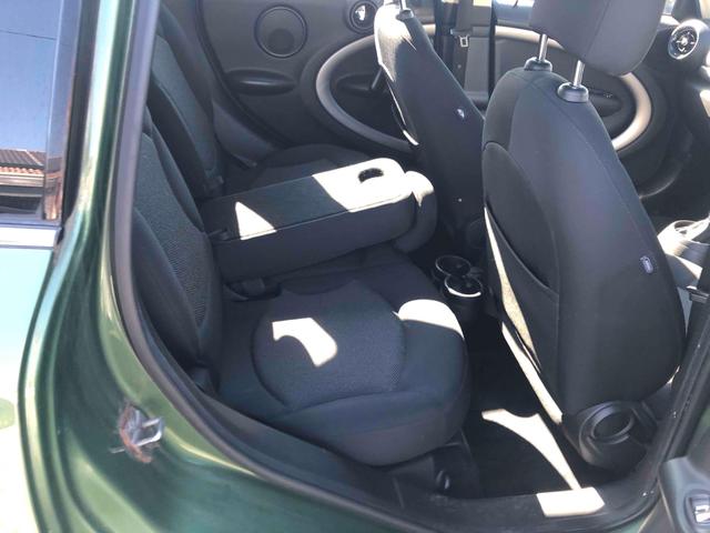 ＭＩＮＩ クーパーＤ　クロスオーバー　オール４　４ＷＤ　バックカメラ　ナビ　アルミホイール　キーレスエントリー　ＡＴ　盗難防止システム　電動リアゲート　ＡＢＳ　エアコン　パワーステアリング　パワーウィンドウ（49枚目）