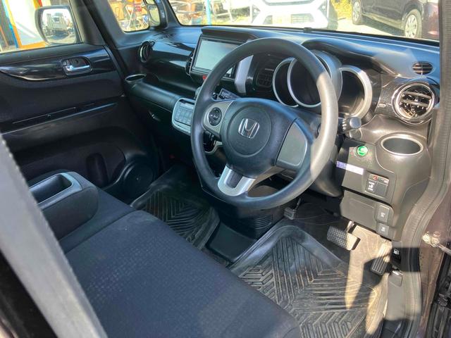 Ｎ－ＢＯＸカスタム Ｇ・Ｌパッケージ　ＥＴＣ　バックカメラ　両側スライド・片側電動　ナビ　ＴＶ　オートライト　ＨＩＤ　スマートキー　アイドリングストップ　電動格納ミラー　ベンチシート　ＣＶＴ　盗難防止システム　ＡＢＳ　ＥＳＣ　ＣＤ（2枚目）